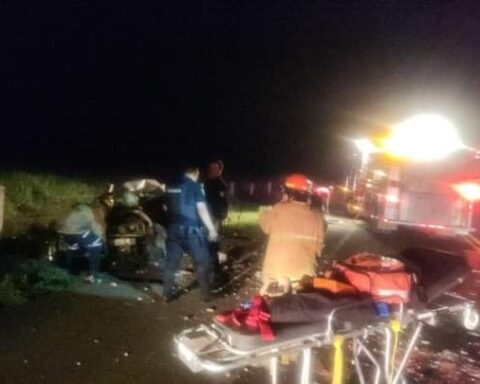 Siniestro vial de Josué y Fernanda en Autlán