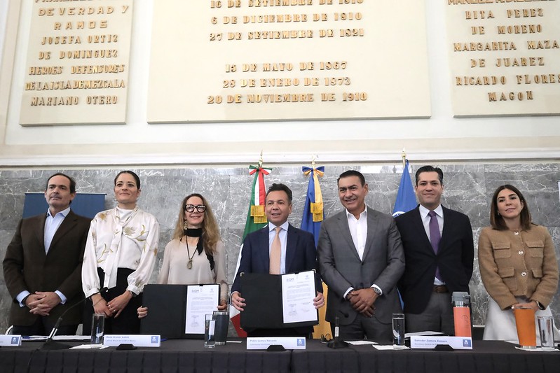 Presentación de programa para jaliscienses deportados. Letra Fría.