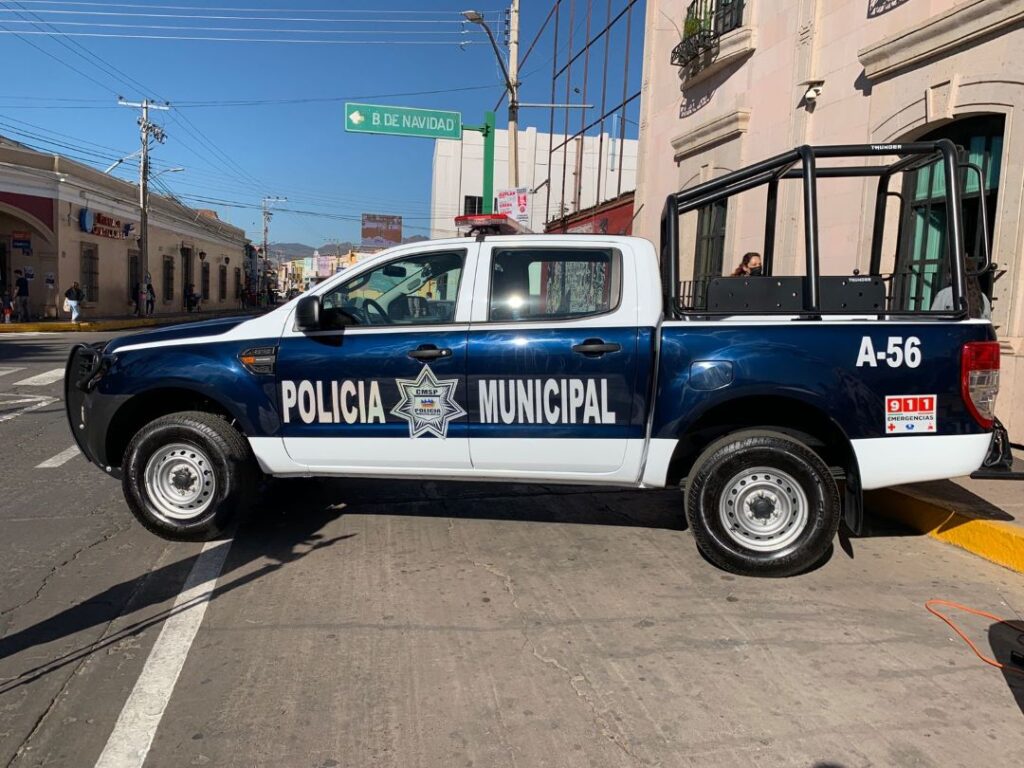 Patrulla de la policía de Autlán. Letra Fría.