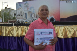 Jovita Núñez, ganadora del Concurso Gastronómico de Semana Santa de la Judea Ahuacapán 2023. (Fotografía: Vianney Martínez Pérez)