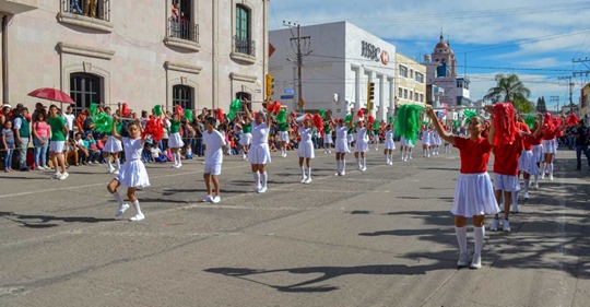 Alistan Desfile Del De Noviembre Participar N Escuelas Letra Fr A